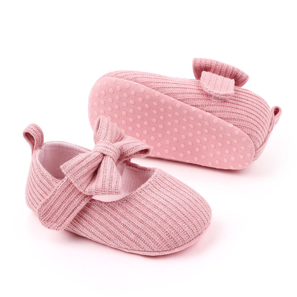 Bow Woolen Knit Baby Shoes - Adorable Attire