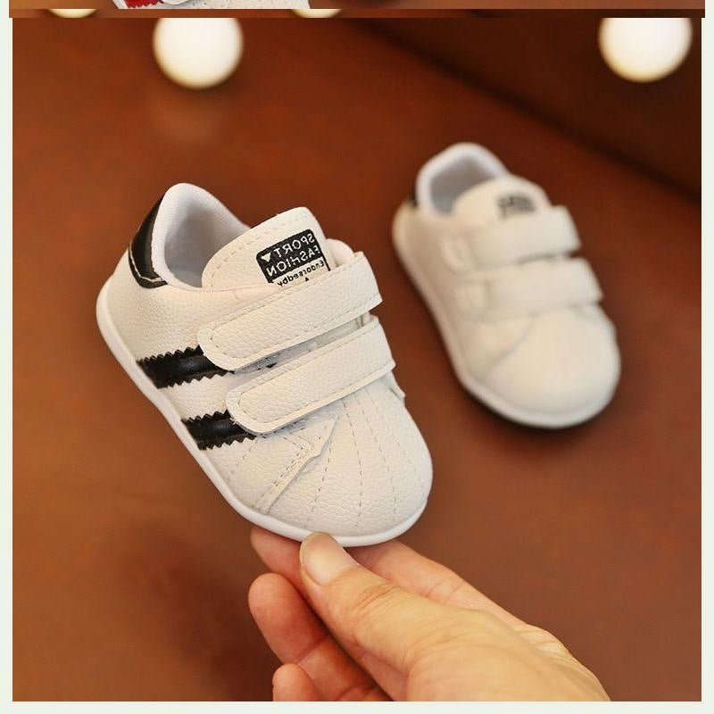 Velcro Boys And Girls Sneakers - Adorable Attire